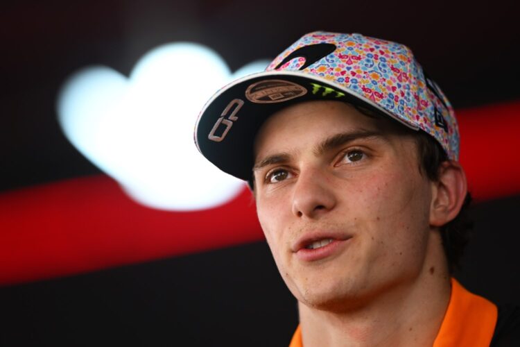 Formula 1 News: McLaren defends Piastri as slump deepens