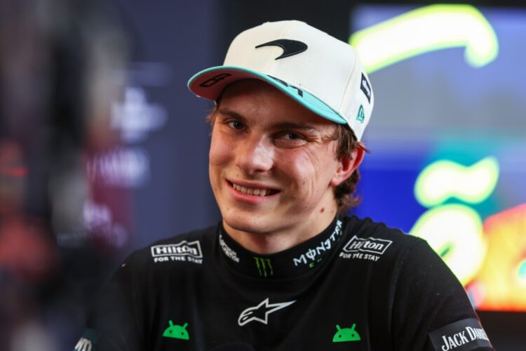 Formula 1 News: Piastri needs ‘peace and quiet’ amid crisis – Vettel