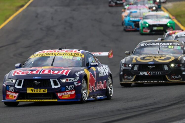 Supercars News: Feeney race 3 of Sydney 500 weekend