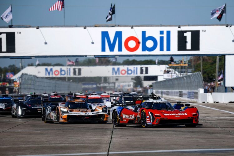 IMSA Sebring Hour 1: #31 Aitken Cadillac leads from pole