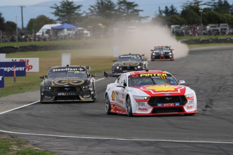 Supercars News: Payne and Kostecki win Saturday races at Christchurch