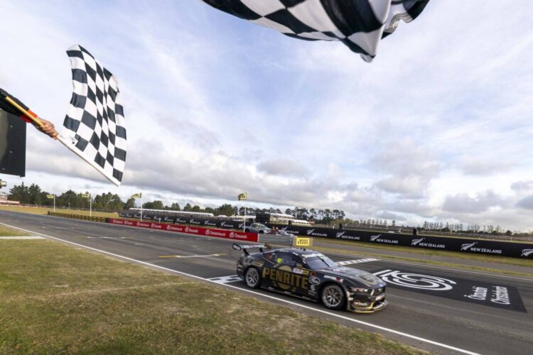 Supercars News: Payne leads Grove Racing 1-2 in Christchurch Super 440
