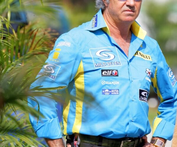 Briatore unhappy with diffuser rules