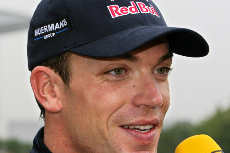 Former race driver Doornbos has to pay back 10 million Euro to sponsor.