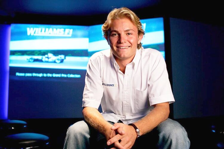 Rosberg wants to be in top team by 2010