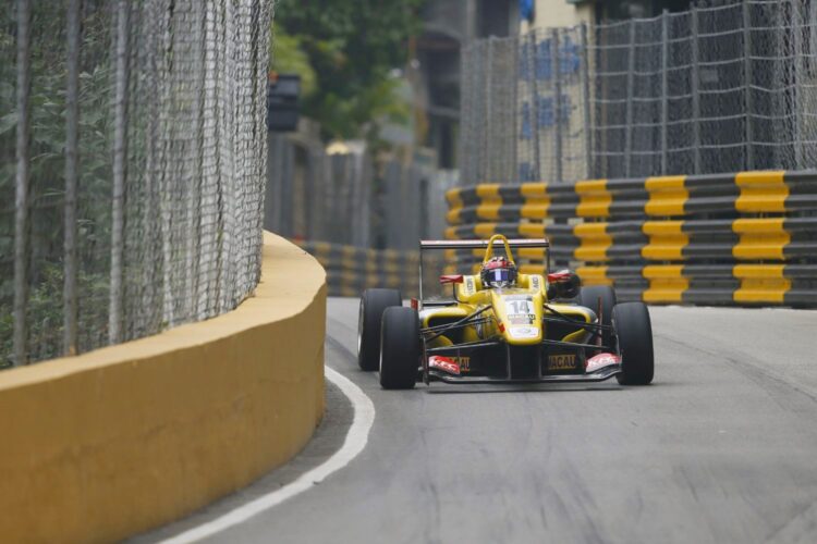Blomqvist and Giovinazzi take provisional 1-2 in Macau qualifying