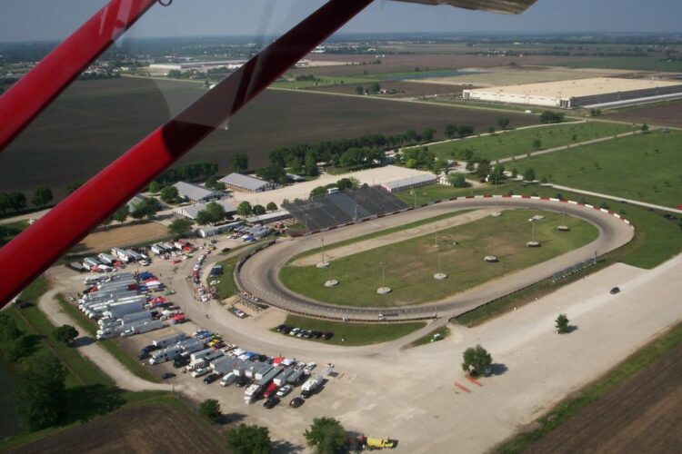 Driver dies before race at Grundy County Speedway