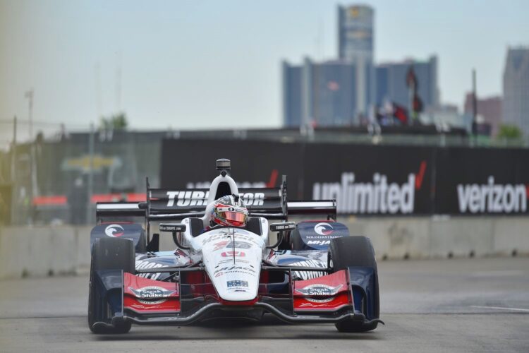 Rahal dominates Detroit GP Race 1