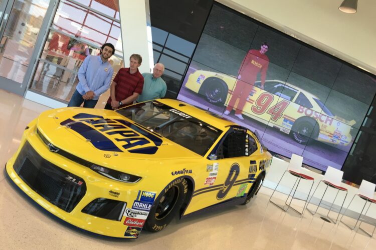 Chase Elliott Unveils Throwback Car Honoring His Late Cousin