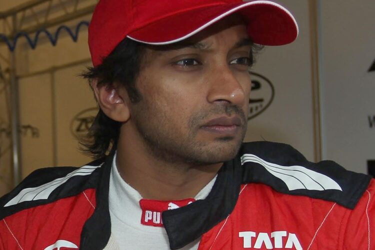 Karthikeyan scores maiden Auto GP pole