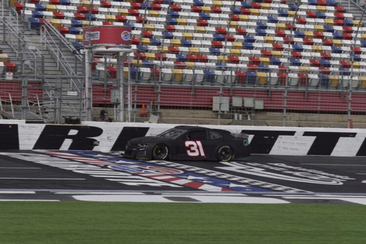 NASCAR Drivers Shake Down 2019 Aero Package in Goodyear Tire Test