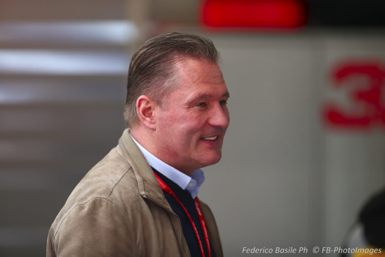 F1: No Hamilton ‘games’ in title fight – Jos Verstappen