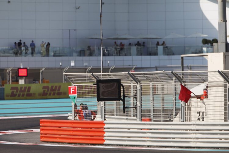 GP2 Sprint race cancelled due to barrier damage (Update)