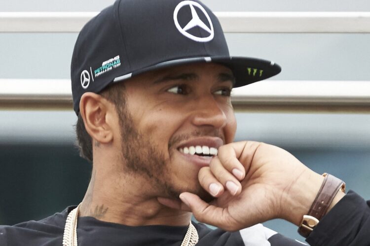 Formula 1 confirms British Grand Prix renewal through 2024