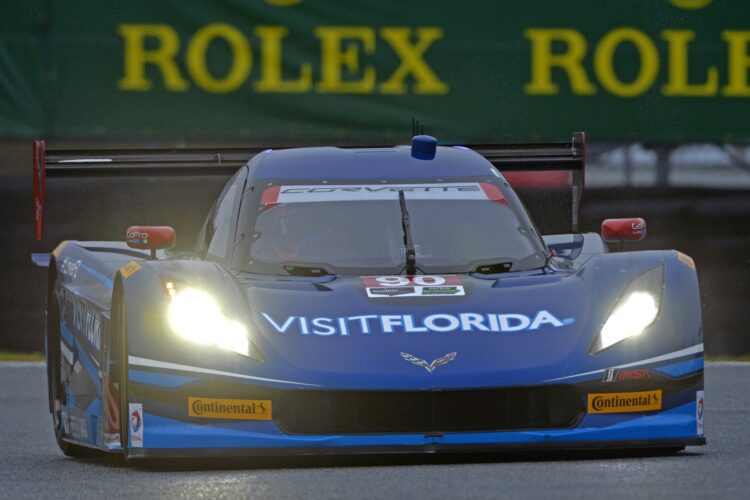 Rolex 24 Hour 16: Fittipaldi leads Hunter-Reay