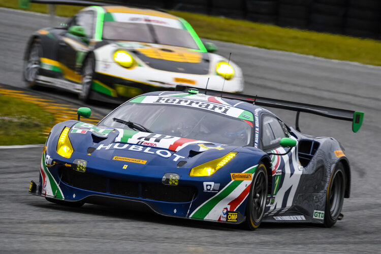 Ferrari Sweeps GT-Daytona Front Row in Qualifying at Daytona