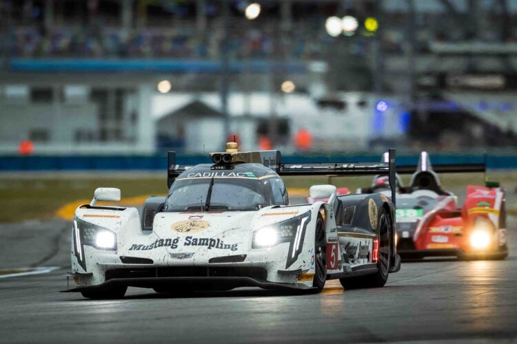 Rolex 24 Hour 19: Cadillacs Nose-To-Tail at front