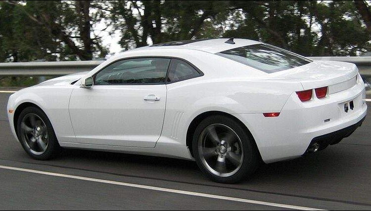 GM takes camouflage off new Camaro