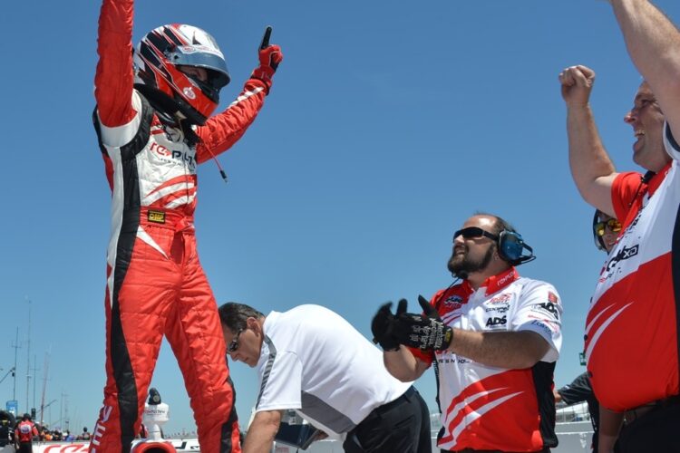 Veach wins Indy Lights pole