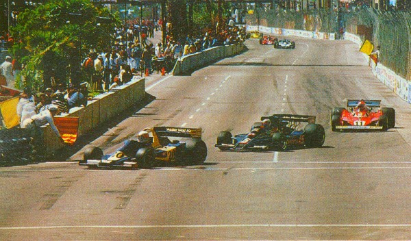 Schecter leads Andretti and Lauda at Long Beach in 1977