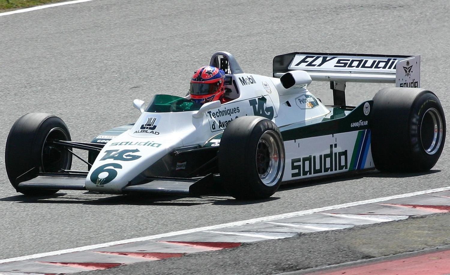 Williams FW08C