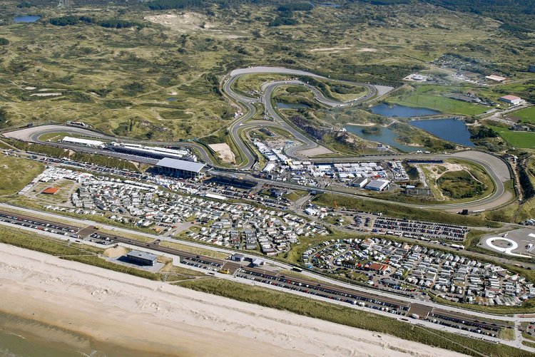Zandvoort has no government backing. Assen has government backing but the sports ministry won't approve it.